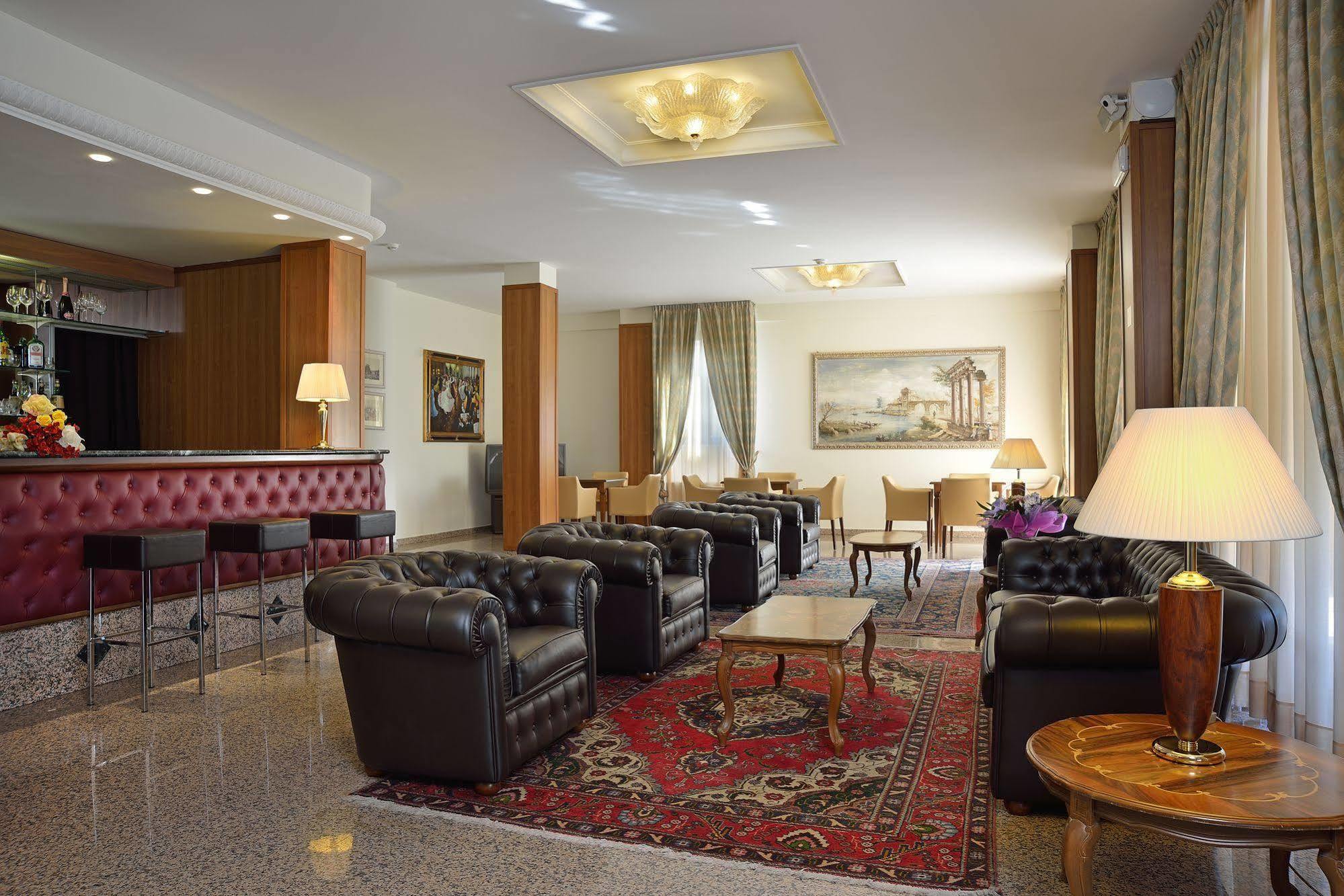 Hotel Rossini Pesaro Luaran gambar